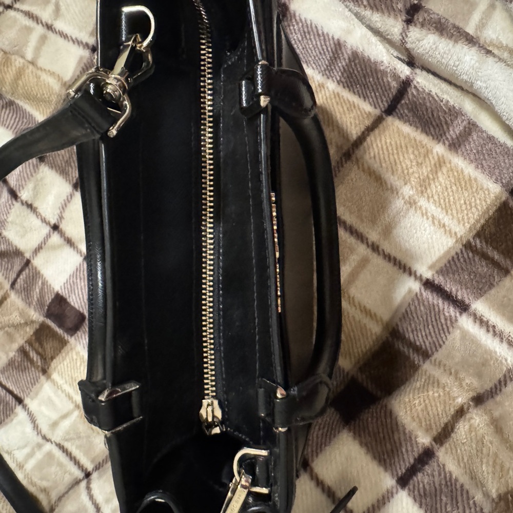 Kate Spade Elegant Black Crossbody Bag - Picture 3 of 4